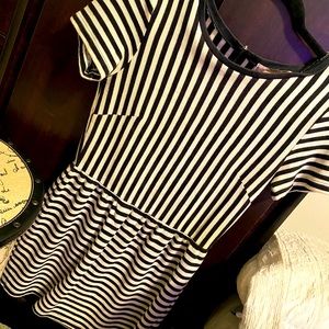 Cute Pinstripes Black&White Dress.